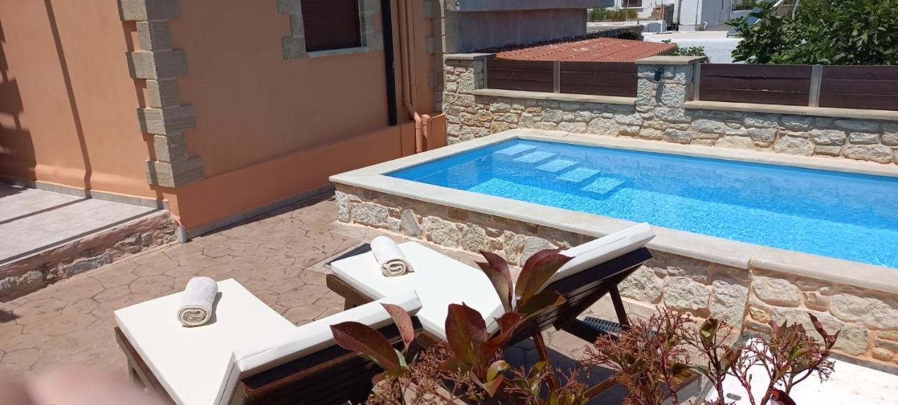 Estia Villa Plátanos Buitenkant foto